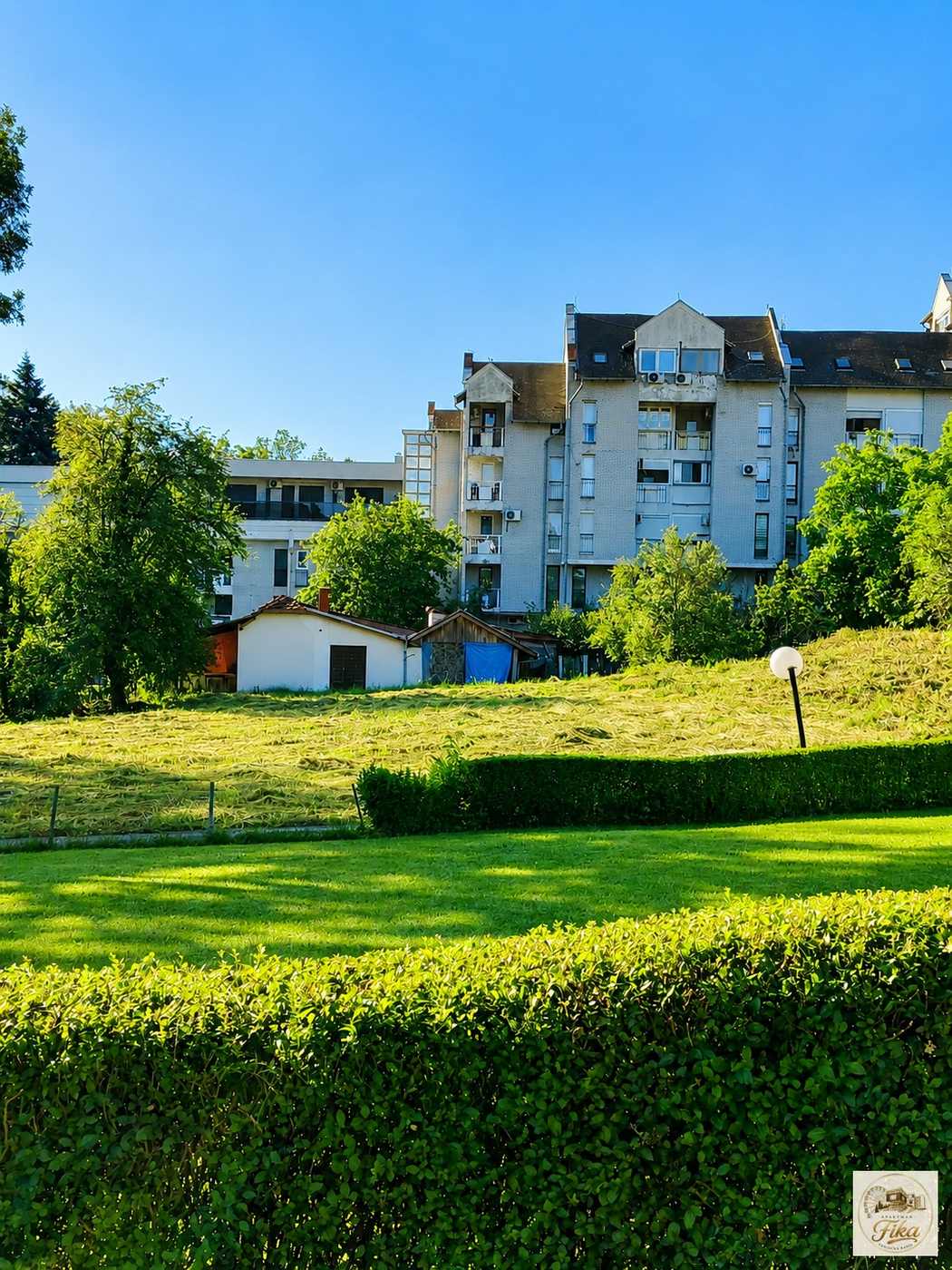 Zelenilo pored apartmana