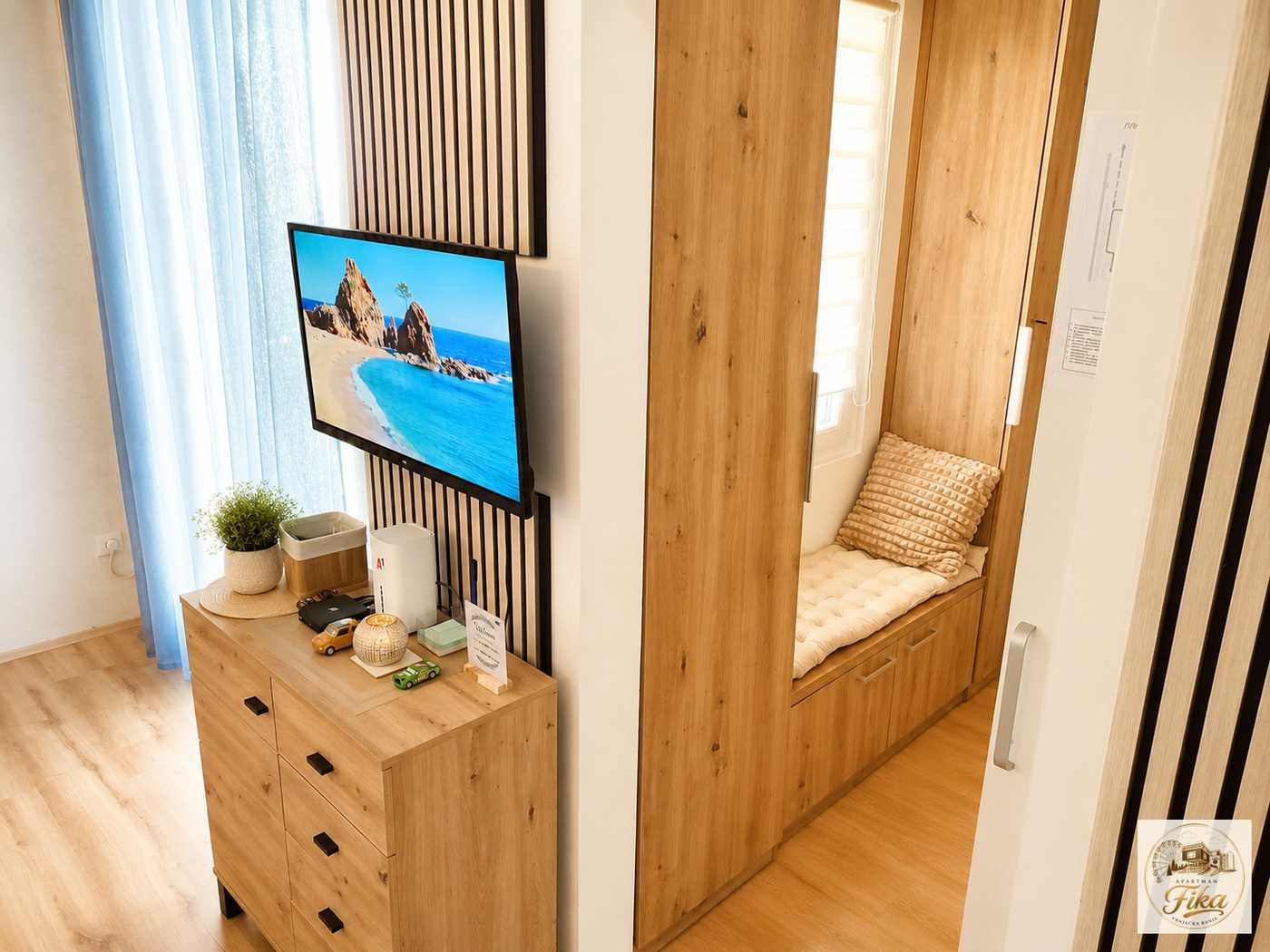TV i komoda